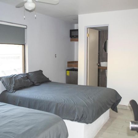 Apartamentos Ambassador Tijuana Luaran gambar